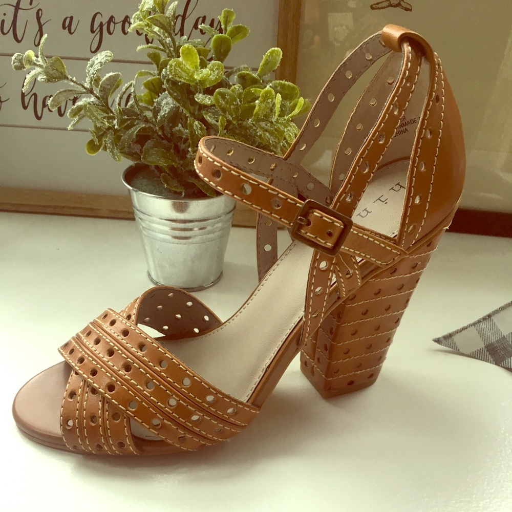 Hinge Tan Heeled Sandal